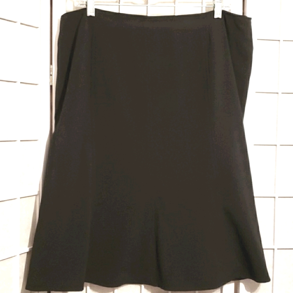 AGB BLACK 4-PANEL SKIRT KICK PLEAT BOTTOM SZ 14